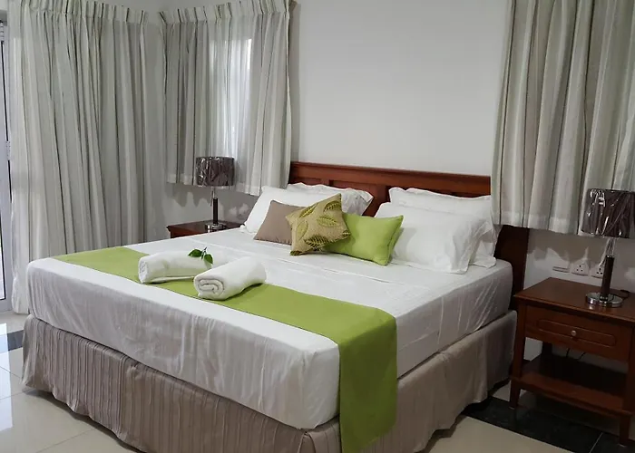 Bambous River Guest house 4*